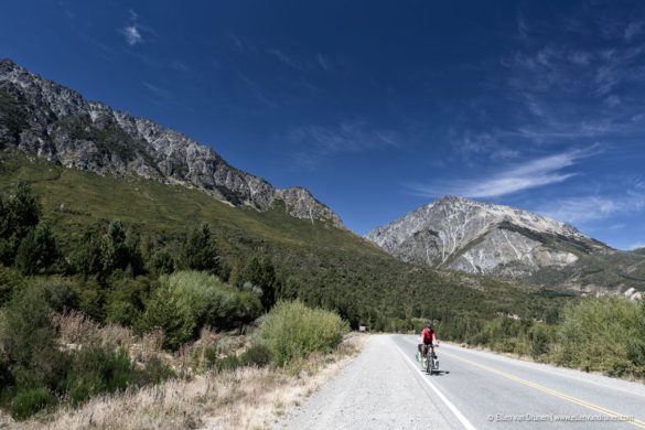 Cycling Ruta de 7 lagos in Argentina