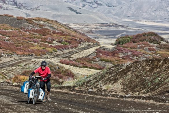 Cycling Paso Pichachen