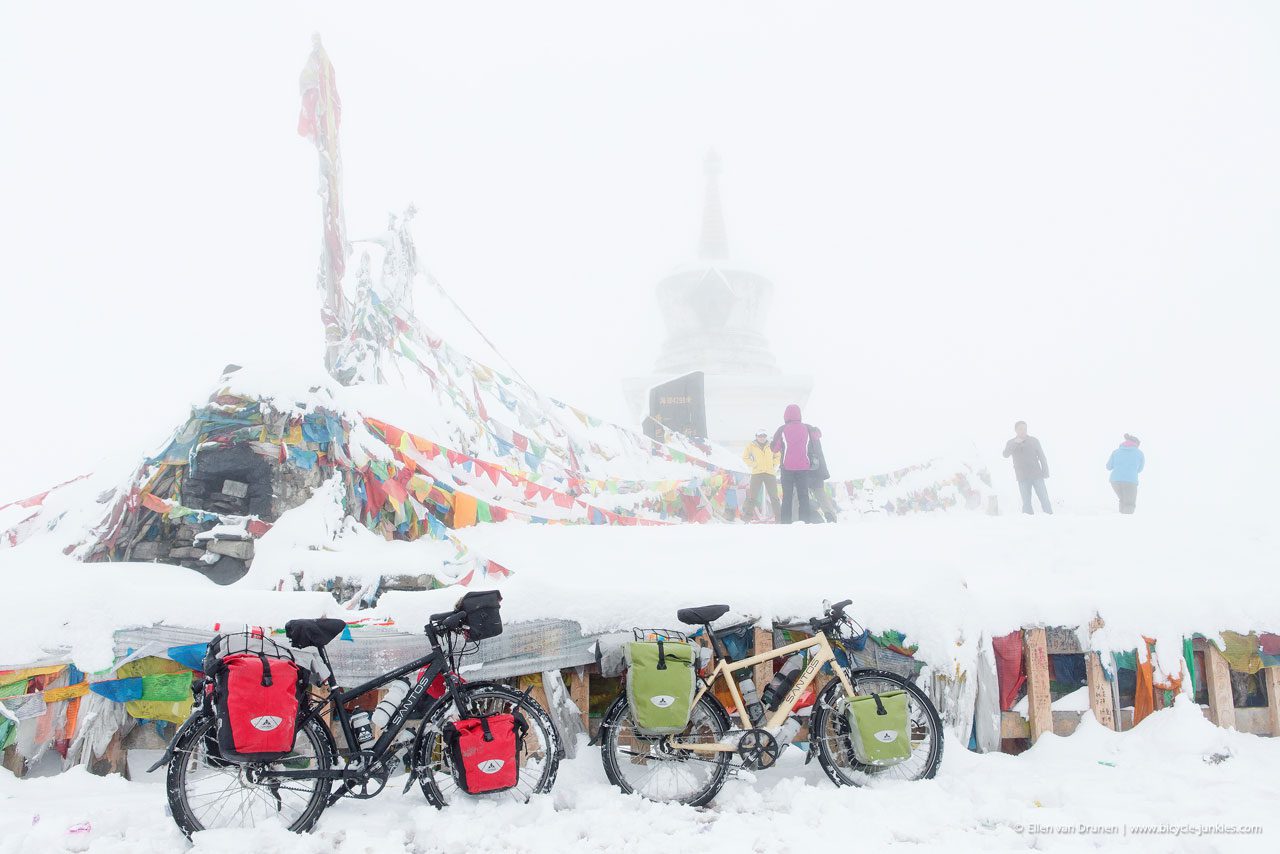 Cycling in Sichuan China