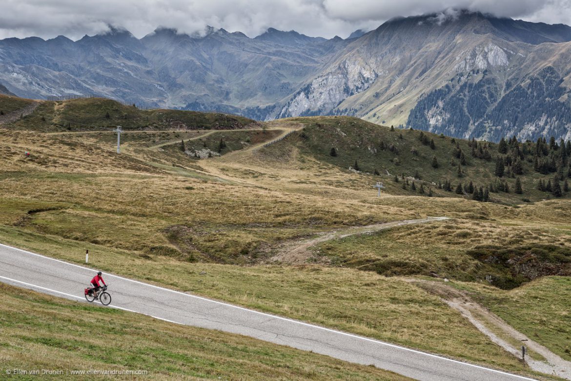 Cycling in Slovenia and Italy on an Avaghon X29 Cycling in Slovenia and Italy on an Avaghon X29