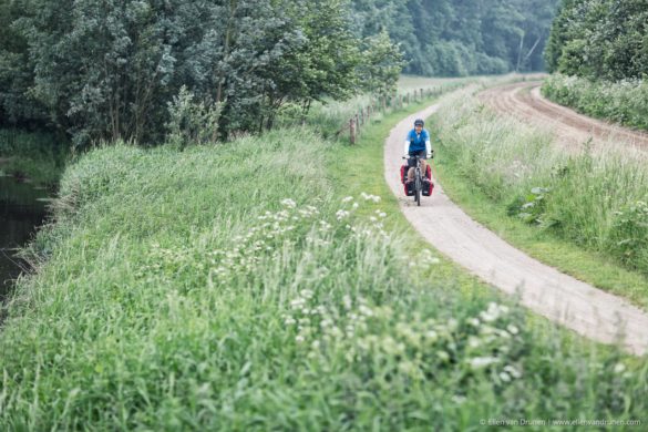 Cycling in the Netherlands on an Avaghon X29