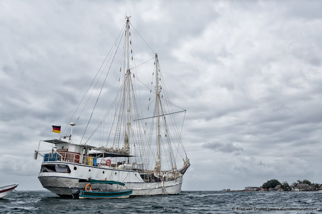 Sailing to Panama on the Stahlratte