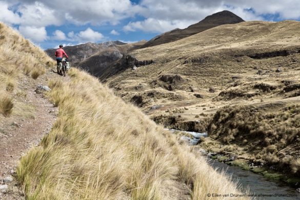 Cycling Peru's Great Divide