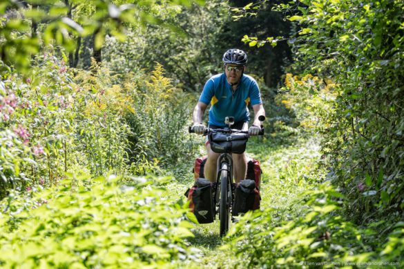 Cycling in Slovenia on an Avaghon X29